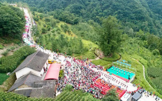 优质资源下乡 乡土文化上云