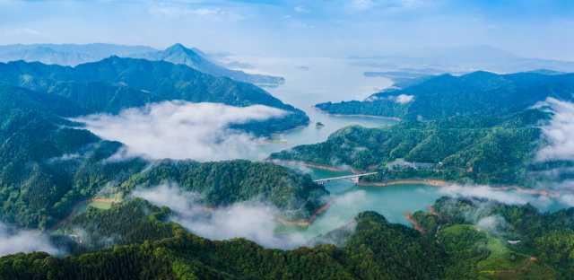 人间天上一湖水：东江湖治水记