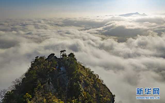 【“飞阅”中国】初冬大别山 云霞映松尖 【“飞阅”中国】初冬大别山 云霞映松尖