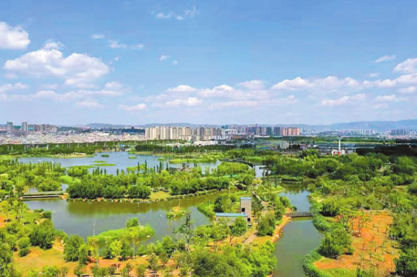 昆明市呈贡区：打造“水明山秀”生态品